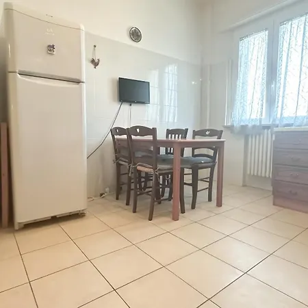 Dario Campana 74 - Affitti Brevi Italia * רימיני